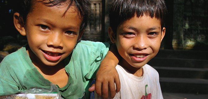 volunteer in cambodia